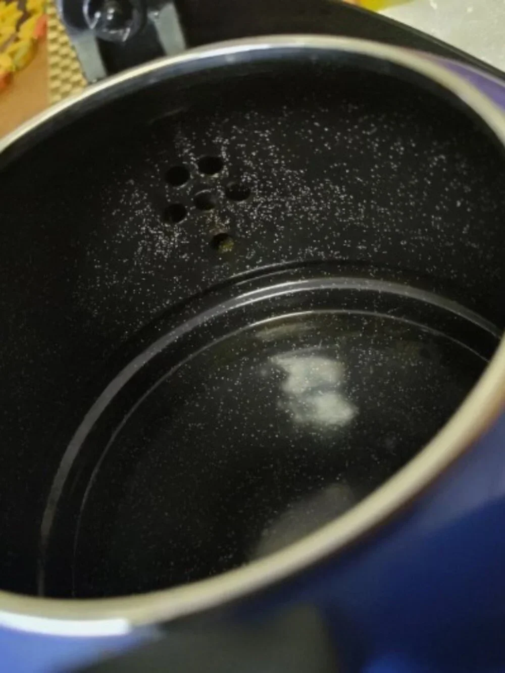 Le Creuset ** missing